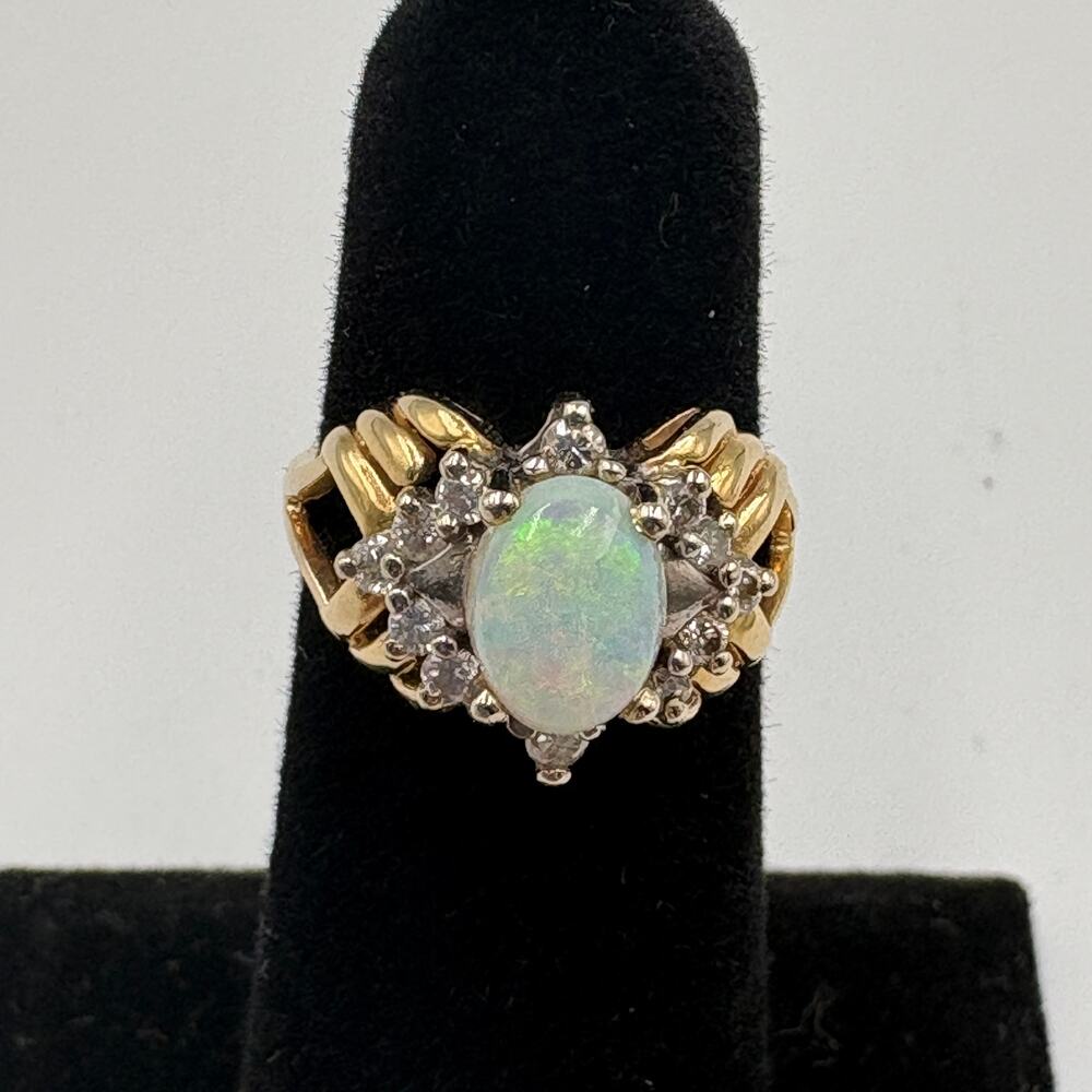 Vintage 14K Yellow White Gold Opal Diamond Cluster Ring Size 5 Estate